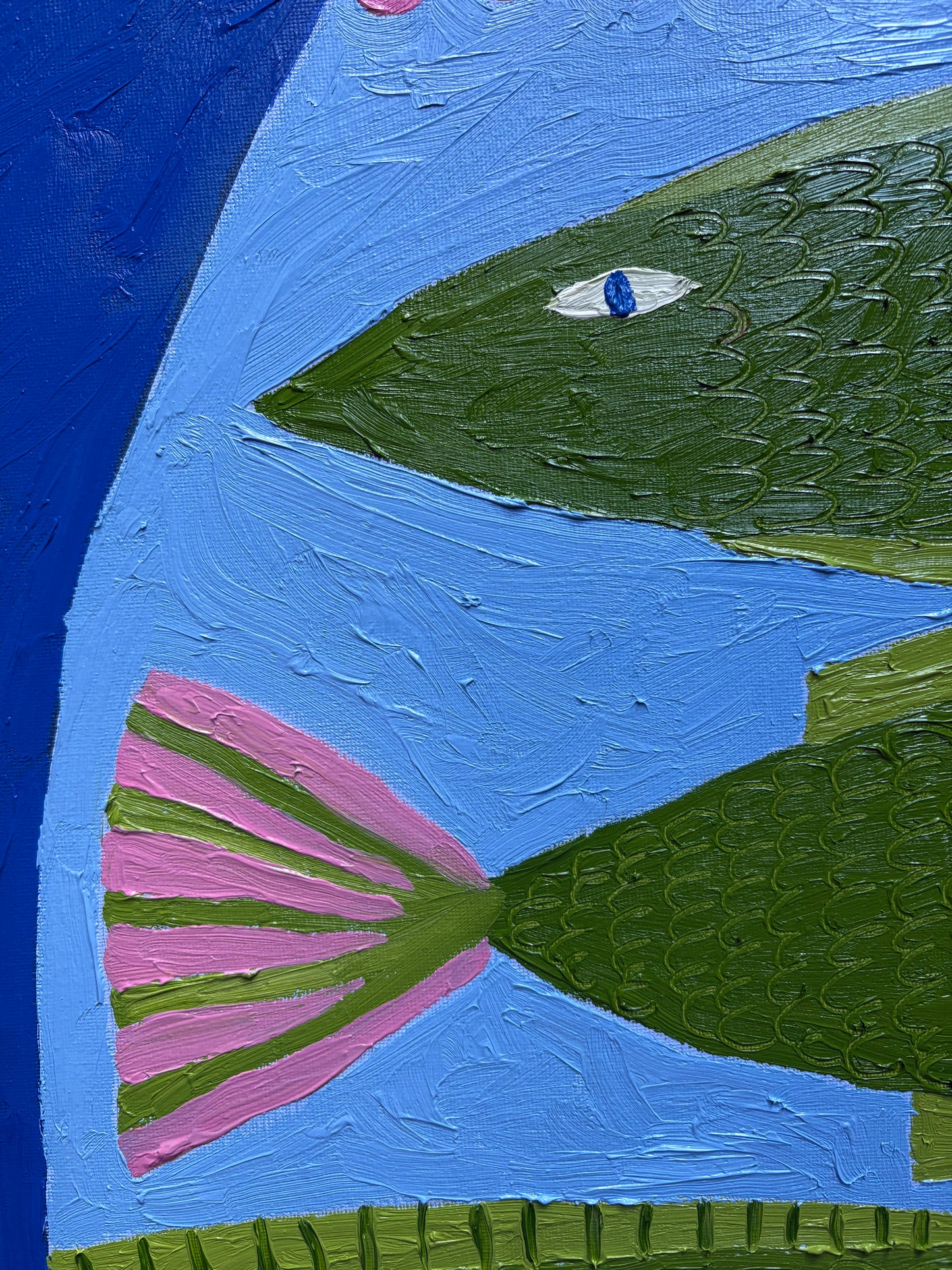 Green fish vase.