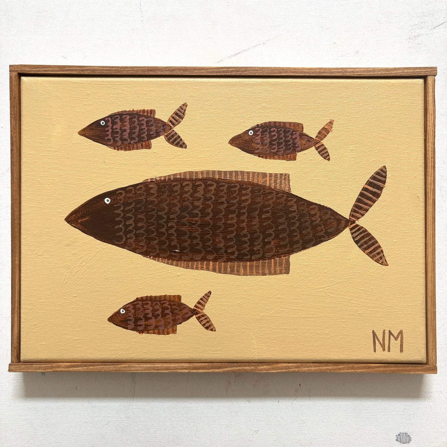 Brown fish family.